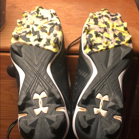 Under Armour cleats - Picture 3 of 3